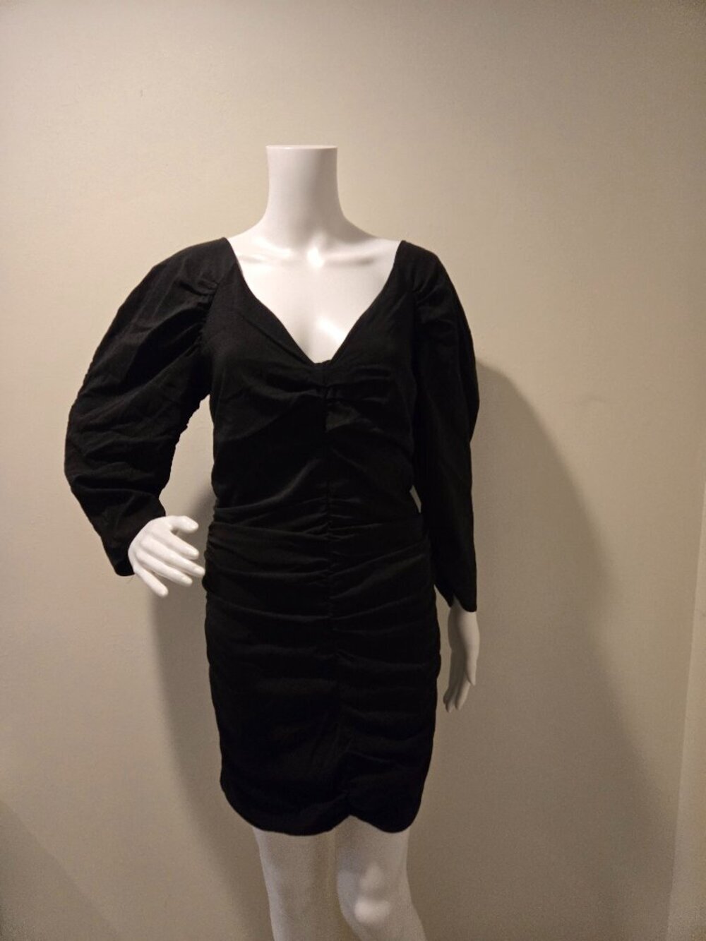 Do+Be Black Ruched V-Neck Dress L